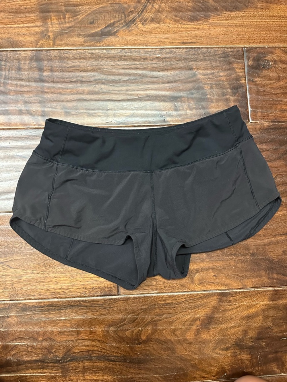 lululemon athletica Women’s Black Speed Up shorts